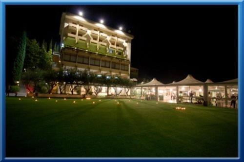 Hotel Isola Di Lauria لاوريا إنفيريوري المظهر الخارجي الصورة